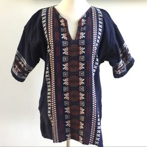 ✨Vintage embroidered Mexican top✨